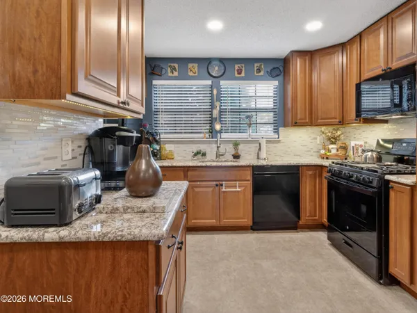 $350,000 | 401 Daffodil Drive, Unit 401, Jackson, NJ 08527