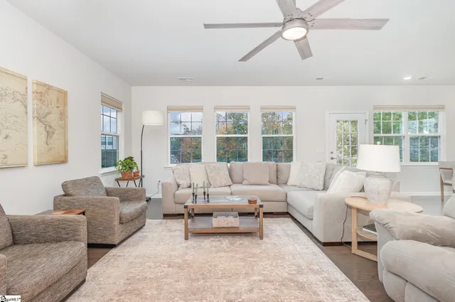 $494,900 | 264 Double Crest Drive, Taylors, SC 29687