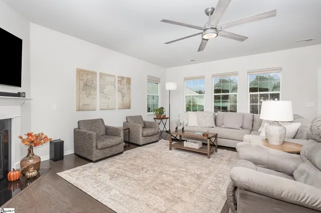 $494,900 | 264 Double Crest Drive, Taylors, SC 29687