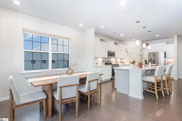 $494,900 | 264 Double Crest Drive, Taylors, SC 29687