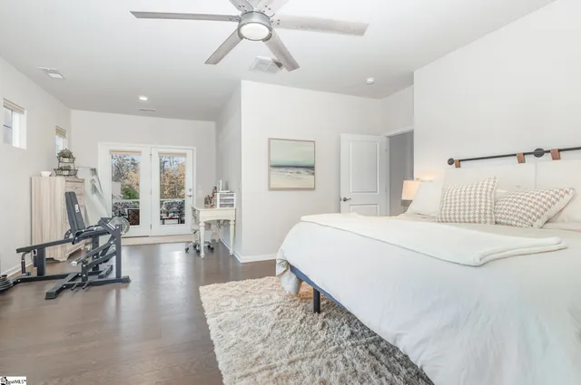 $494,900 | 264 Double Crest Drive, Taylors, SC 29687