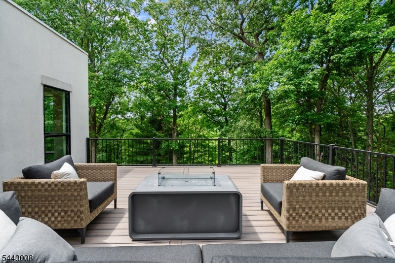 175 Round Top Road Bernardsville, NJ 07924 - Photo 24 of 35