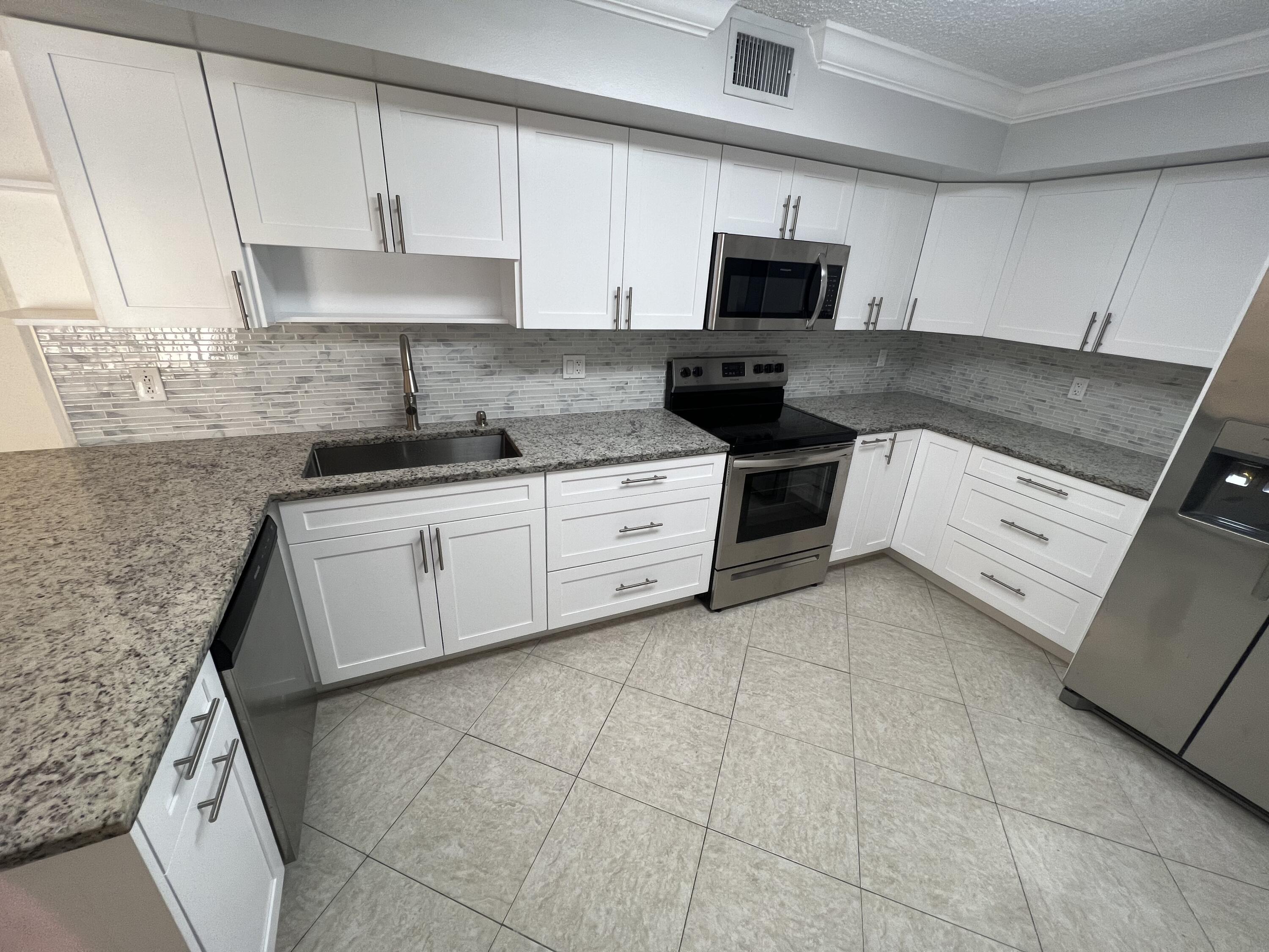 3171 Leewood Terrace, Unit L234 Boca Raton, FL 33431 - Photo 9 of 38 image_50396673