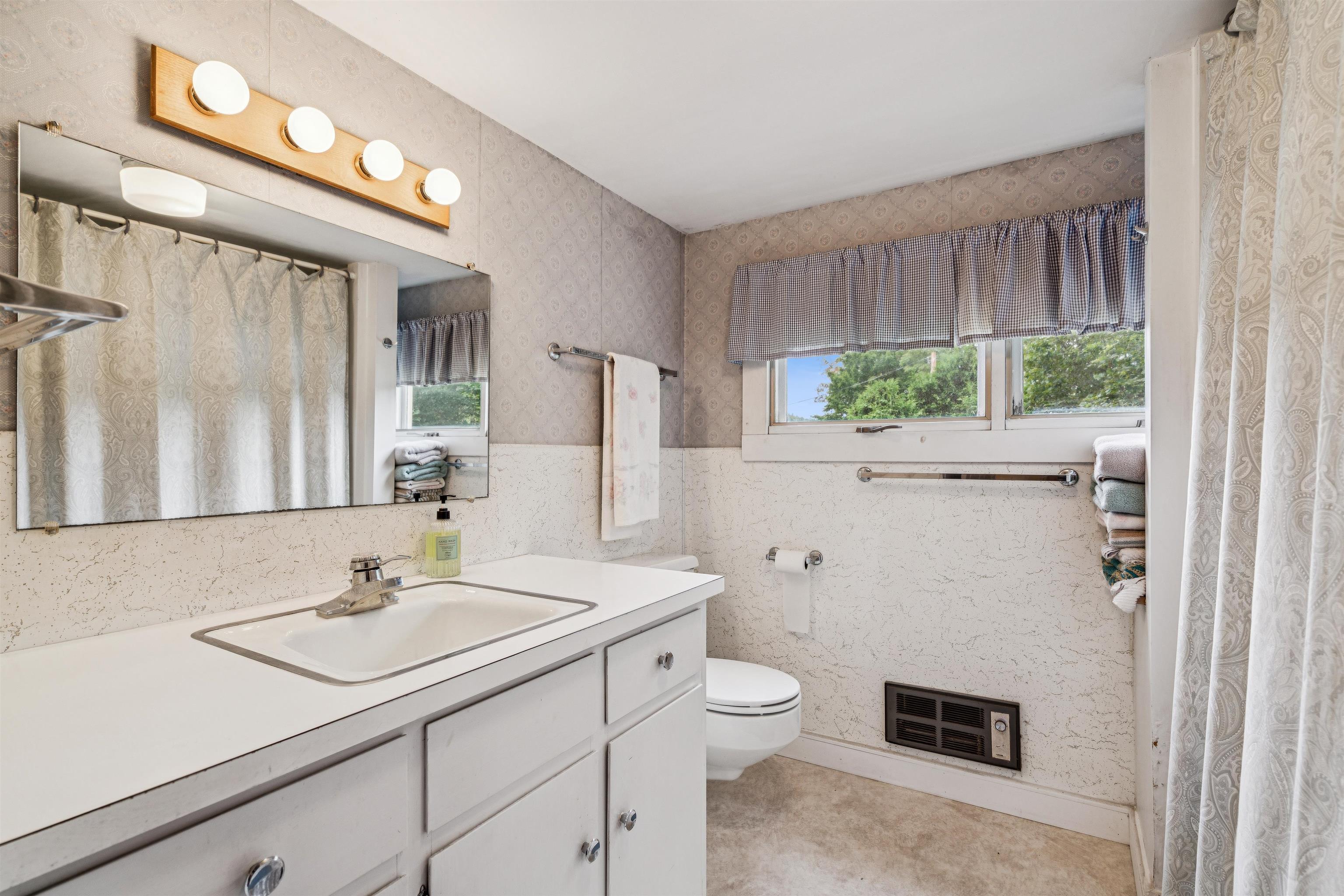 3782 Us Route 113 Thetford Center, VT 05075 - Photo 34 of 36