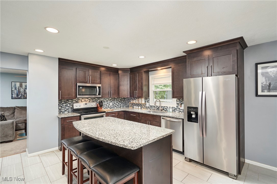 435 Schocalog Road Akron, OH 44313 - Photo 7 of 23 Gallery Image 7