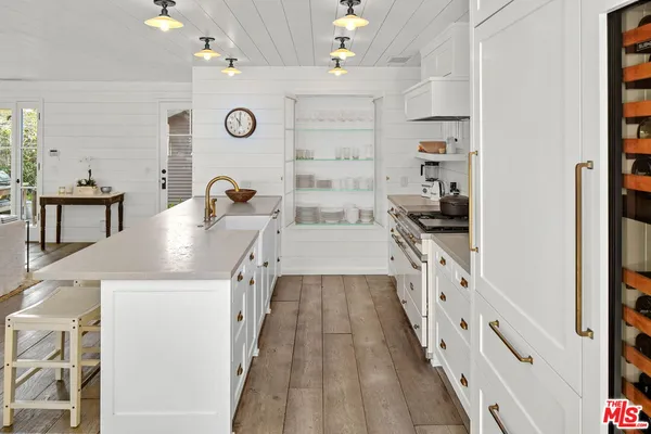 $17,500 | 821 Nowita Place, Venice, CA 90291