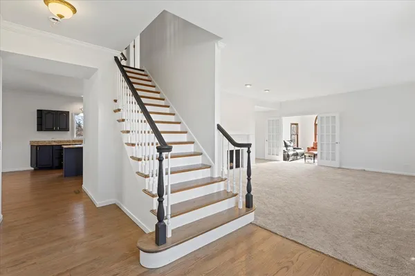 $825,000 | 2321 West Steeple Chase Circle, Libertyville, IL 60048