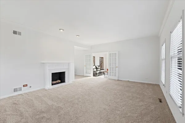 $825,000 | 2321 West Steeple Chase Circle, Libertyville, IL 60048