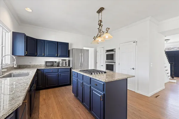 $825,000 | 2321 West Steeple Chase Circle, Libertyville, IL 60048