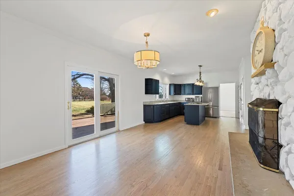 $825,000 | 2321 West Steeple Chase Circle, Libertyville, IL 60048