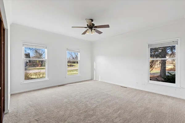 $825,000 | 2321 West Steeple Chase Circle, Libertyville, IL 60048