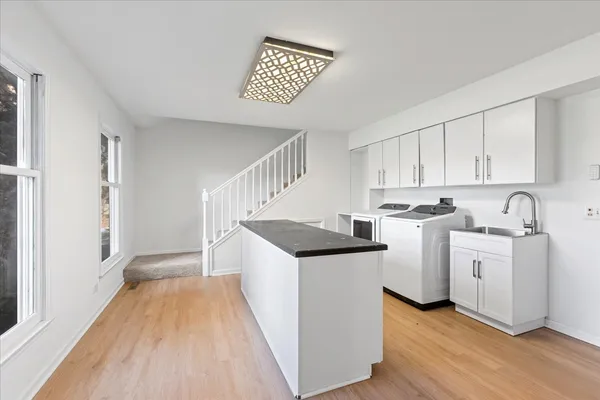 $825,000 | 2321 West Steeple Chase Circle, Libertyville, IL 60048