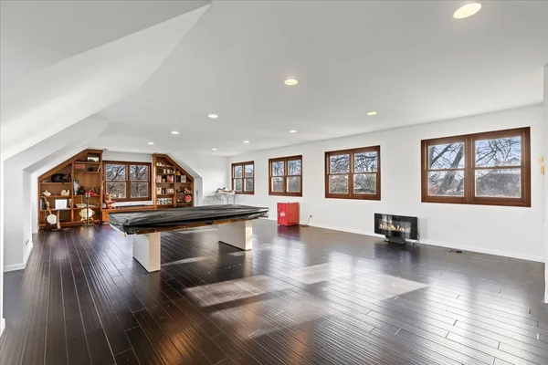 $825,000 | 2321 West Steeple Chase Circle, Libertyville, IL 60048