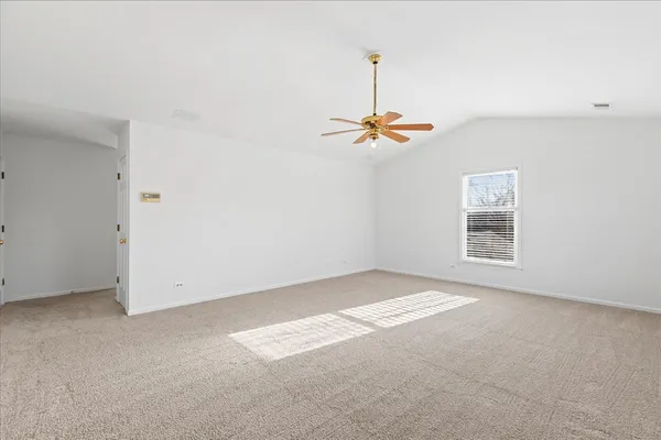 $825,000 | 2321 West Steeple Chase Circle, Libertyville, IL 60048