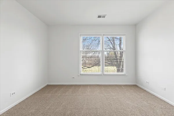 $825,000 | 2321 West Steeple Chase Circle, Libertyville, IL 60048