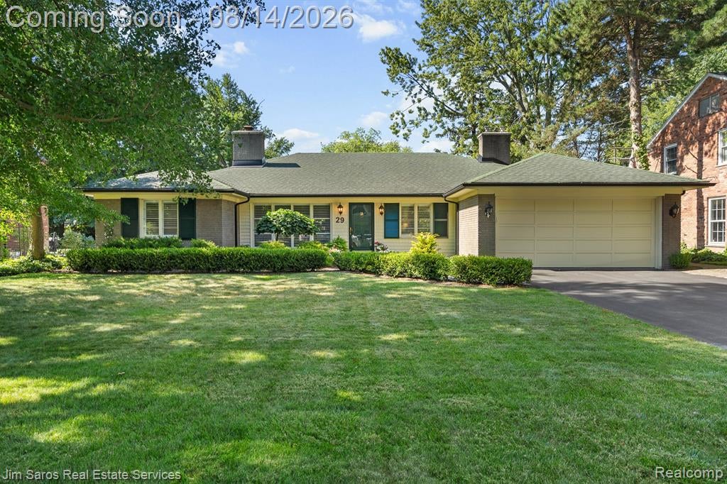 29 Hampton Road Grosse Pointe Shores, MI 48236 - Photo 1 of 29 Gallery Image 1