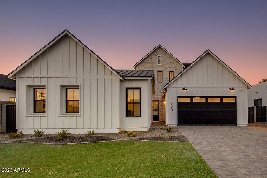 4340 East Cheery Lynn Road Phoenix, AZ 85018 - Photo 1 of 21 01