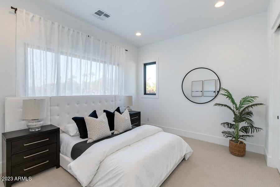 4340 East Cheery Lynn Road Phoenix, AZ 85018 - Photo 11 of 21 12.