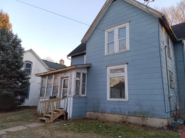 $39,900 | 409 West Avon Street, Freeport, IL 61032