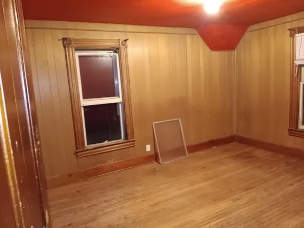 $35,500 | 409 West Avon Street, Freeport, IL 61032