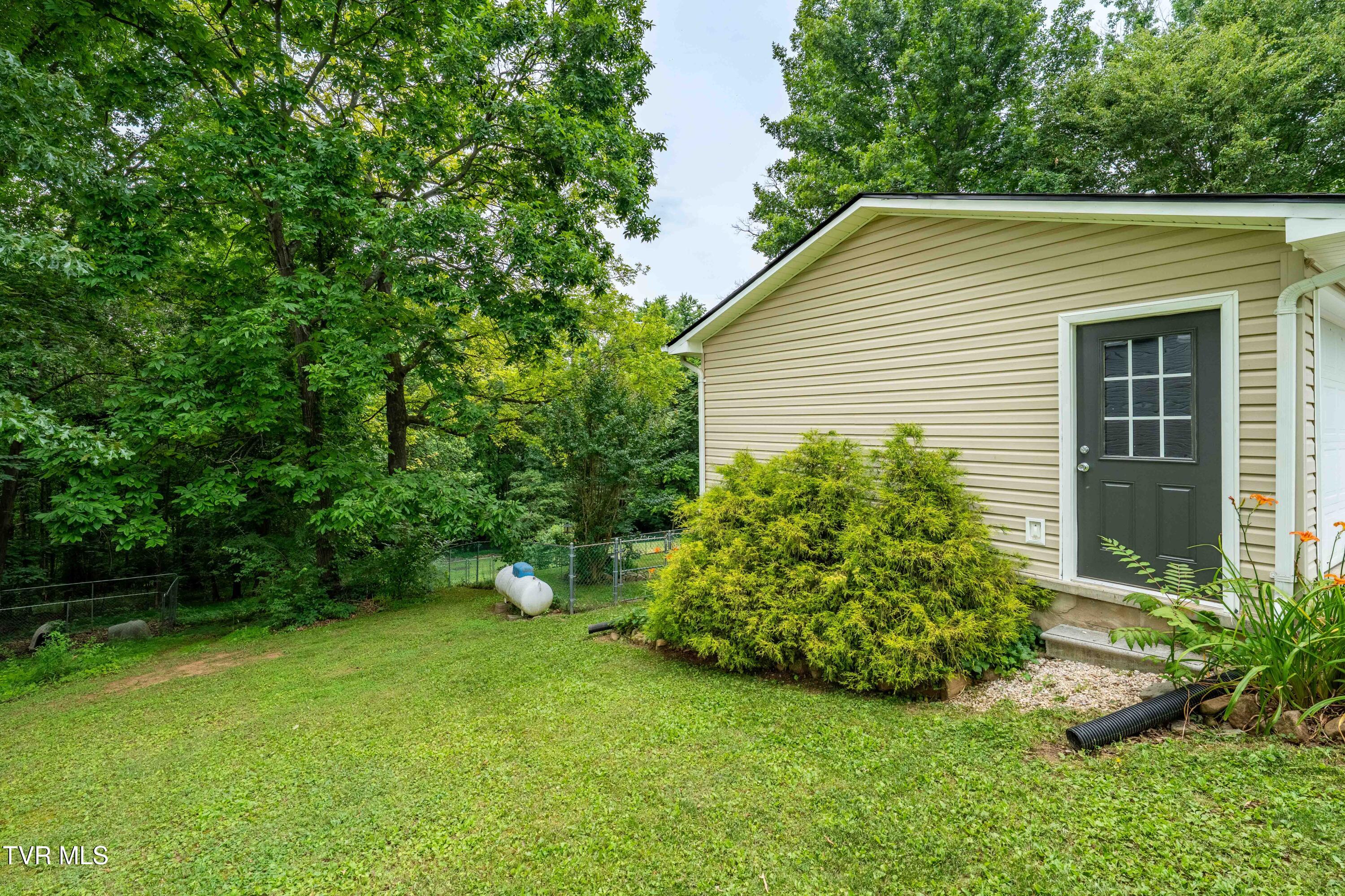 149 Cochran Road Jonesborough, TN 37659 - Photo 38 of 57 149 Cochran Rd (11 of 58)