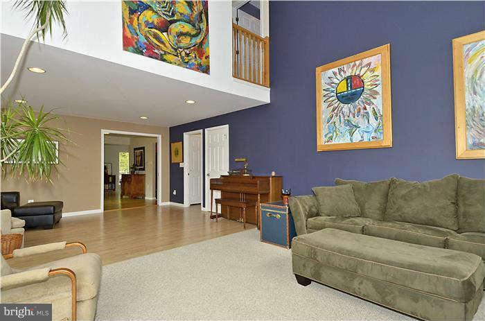 14308 Sturtevant Road Silver Spring, MD 20905 - Photo 11 of 30 Family Room