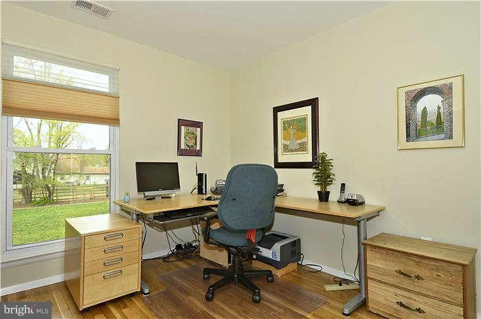14308 Sturtevant Road Silver Spring, MD 20905 - Photo 23 of 30 Interior (General)