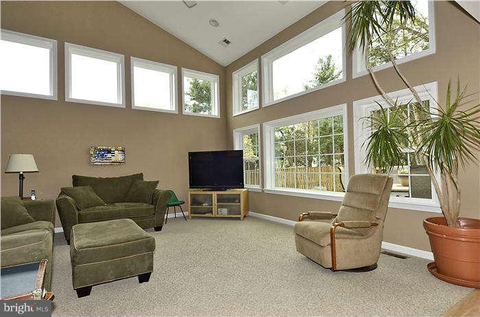 14308 Sturtevant Road Silver Spring, MD 20905 - Photo 10 of 30 Family Room