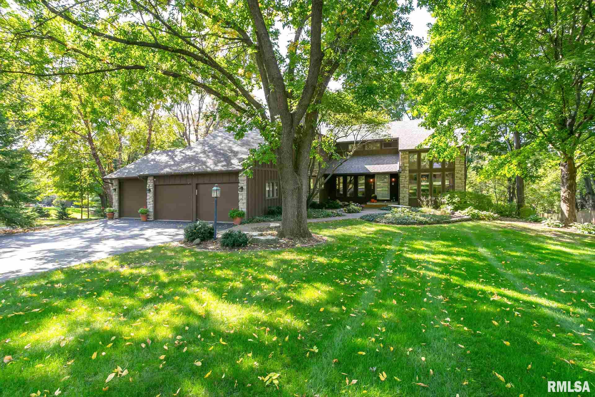 4755 Trails End Road Bettendorf, IA 52722 - Photo 1 of 10 Gallery Image 1