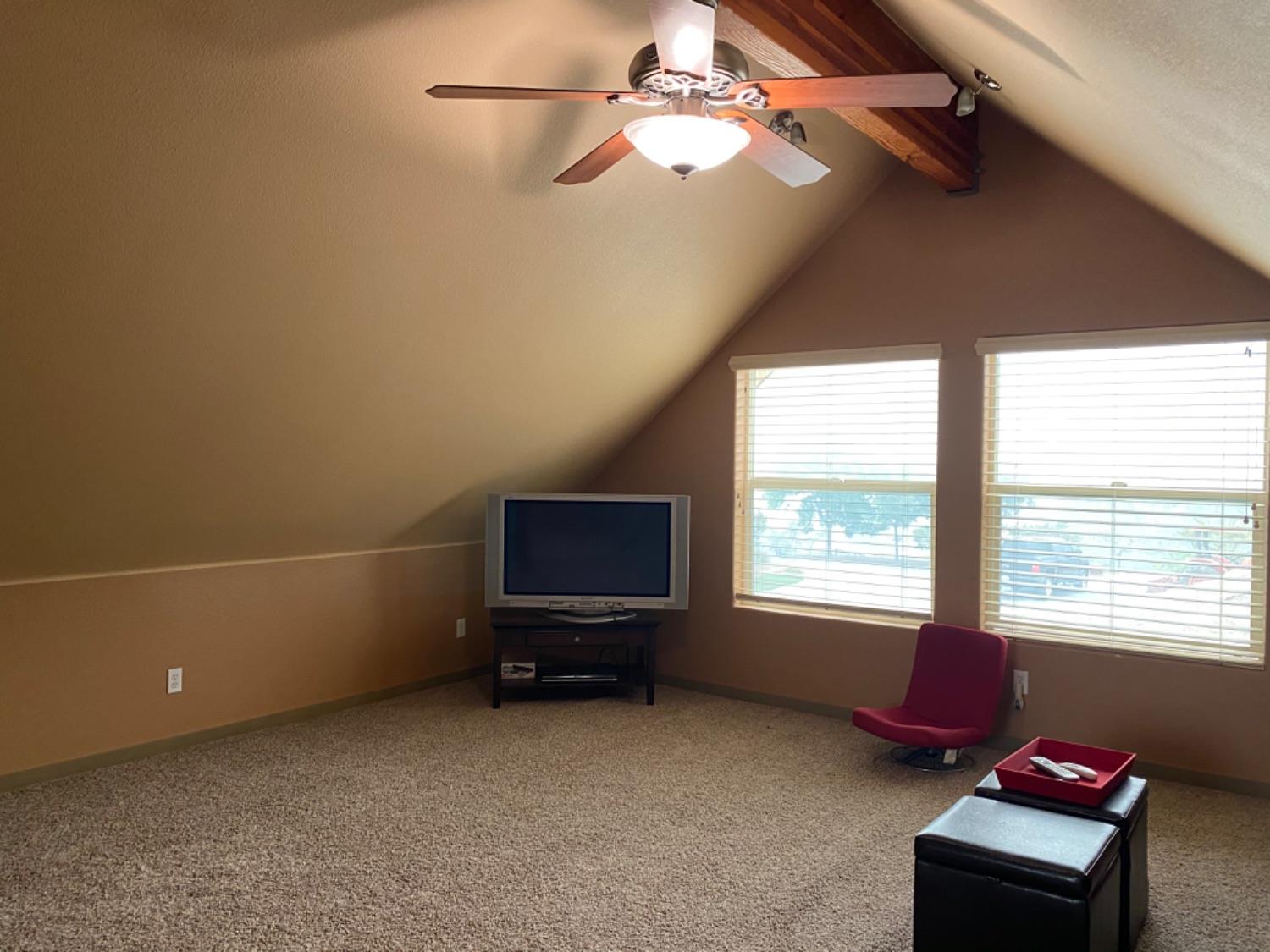 28067 Circle J Ranch Road O'Neals, CA 93645 - Photo 41 of 45 Loft living room over detached garage