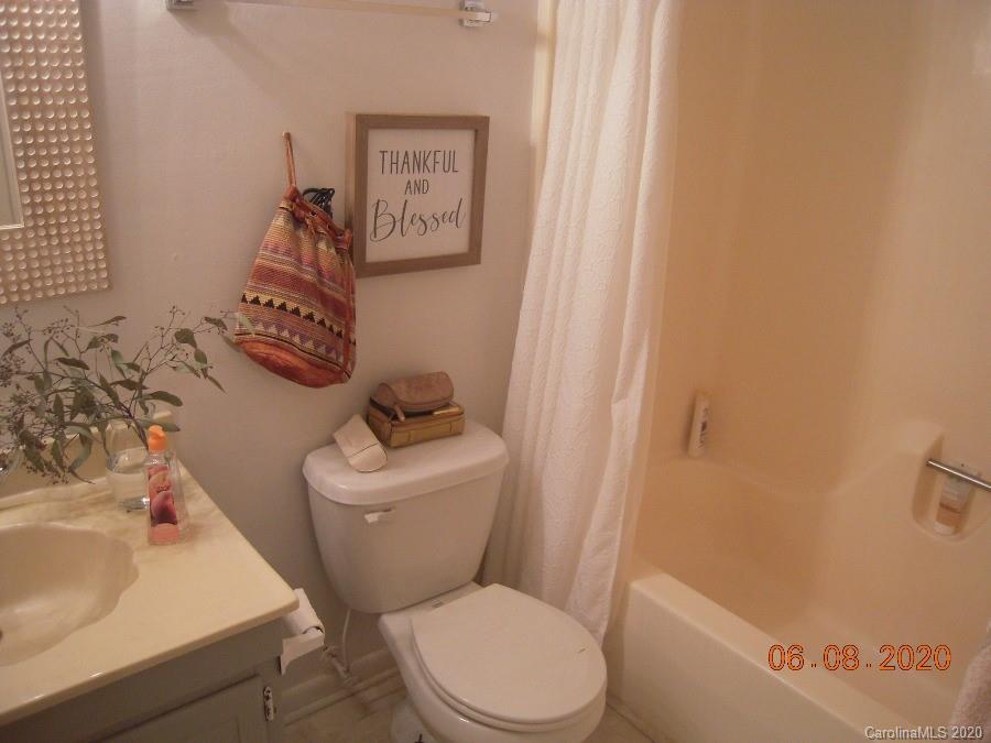 158 West Parker Road Morganton, NC 28655 - Photo 8 of 11 Gallery Image 8