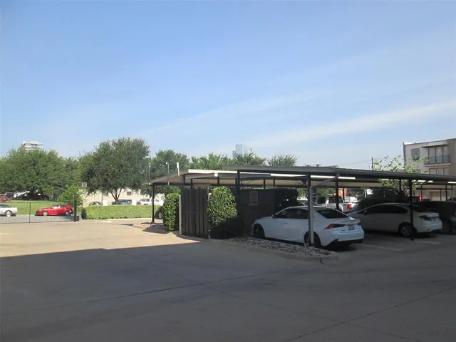 $1,550 | 950 Henderson Street, Unit 1222, Fort Worth, TX 76102