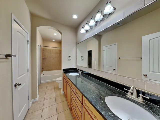 $1,550 | 950 Henderson Street, Unit 1222, Fort Worth, TX 76102