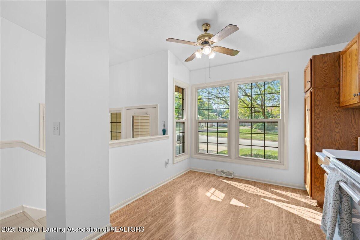 6526 Spring Tree Lane, Unit 30 Lansing, MI 48917 - Photo 10 of 36 12-Media Jett - 16