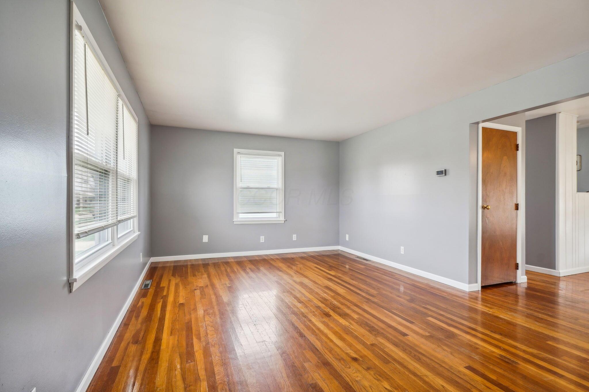 190 Topsfield Road Columbus, OH 43228 - Photo 5 of 38 38-web-or-mls-190-topsfield-rd
