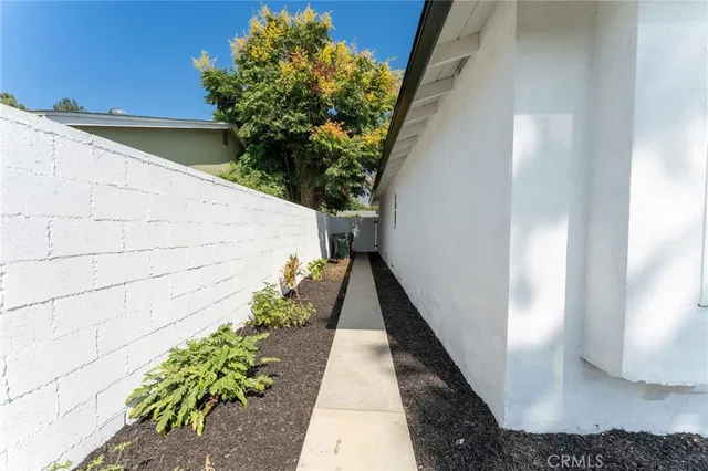 $1,149,000 | 920 East Carroll Avenue, Glendora, CA 91741