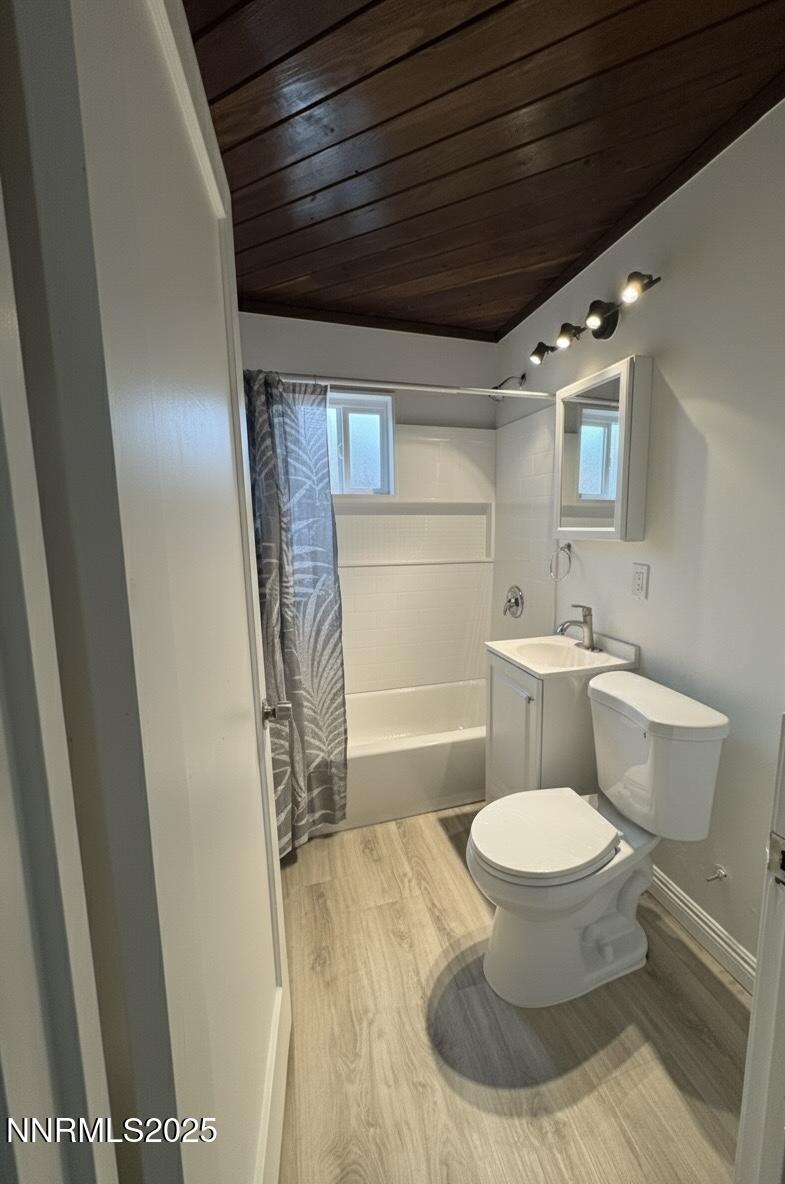 125 English Street Hawthorne, NV 89415 - Photo 14 of 16 a bathroom with a toilet and a sink