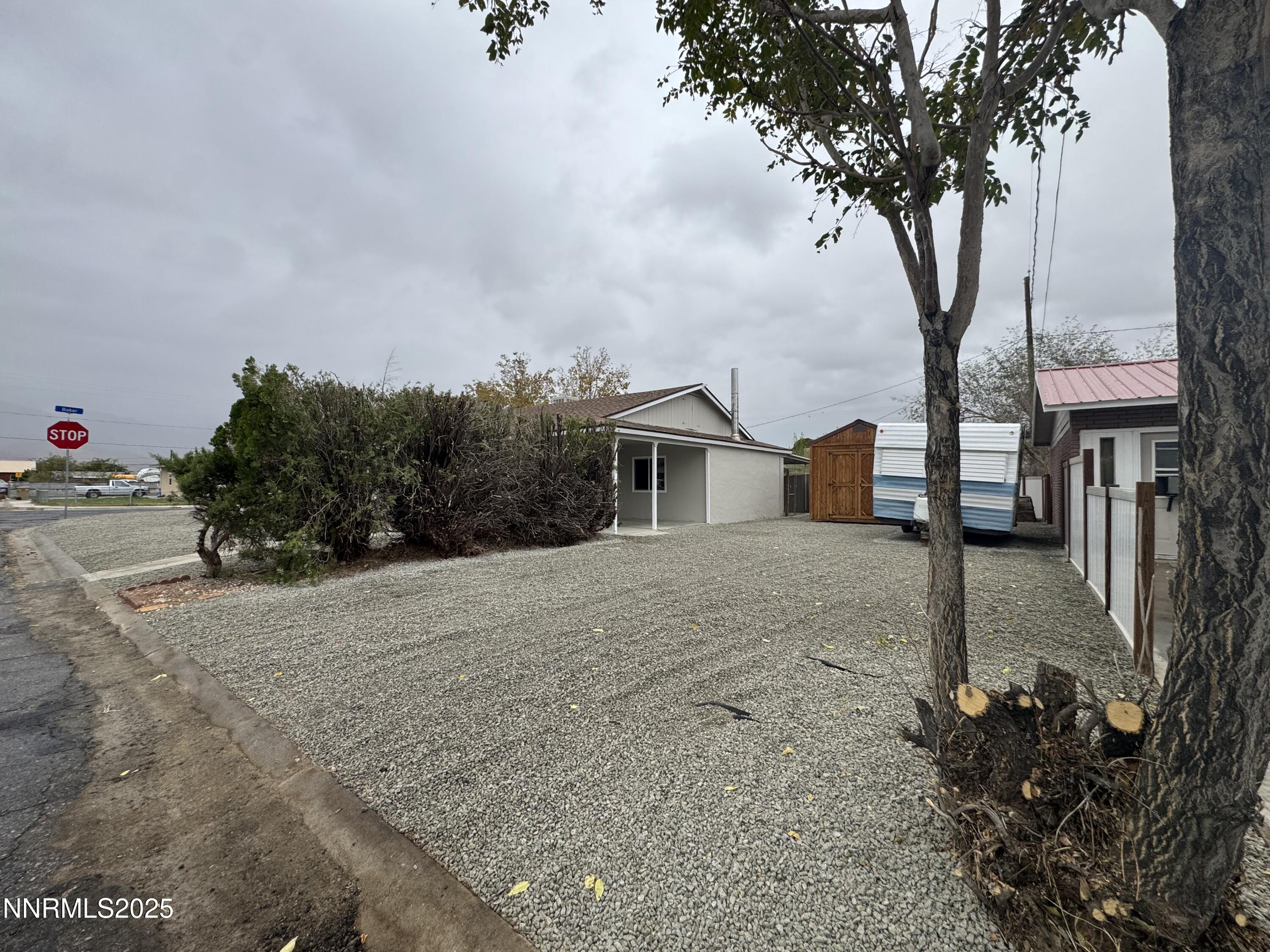 125 English Street Hawthorne, NV 89415 - Photo 5 of 16 a view of a house with a tree
