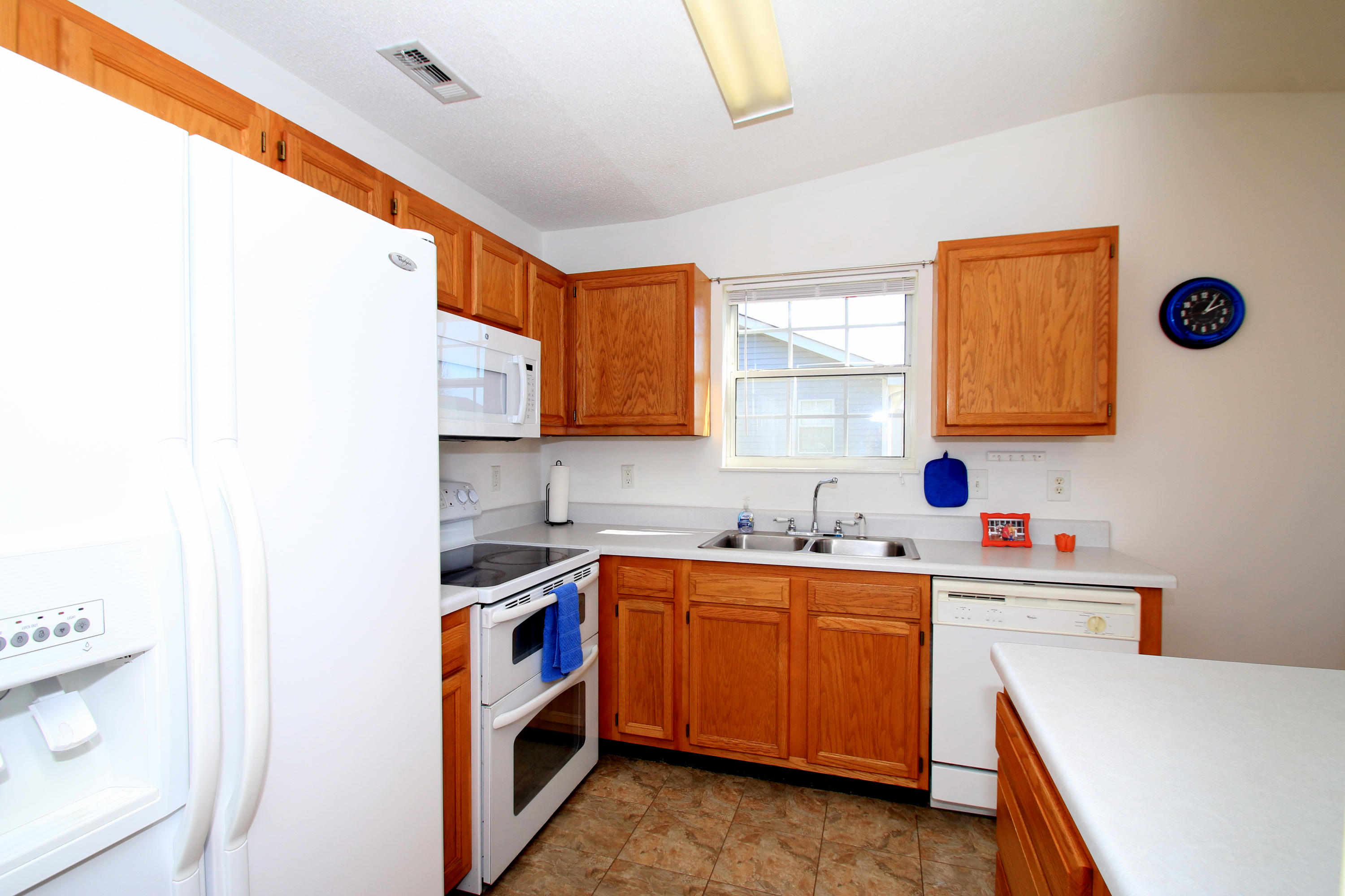 7524 Gary White Road Corryton, TN 37721 - Photo 7 of 17 All Appliances Remain