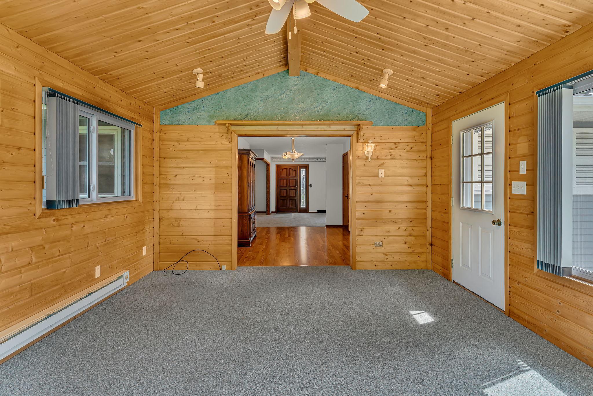 608 26th Avenue Southwest Willmar, MN 56201 - Photo 10 of 38