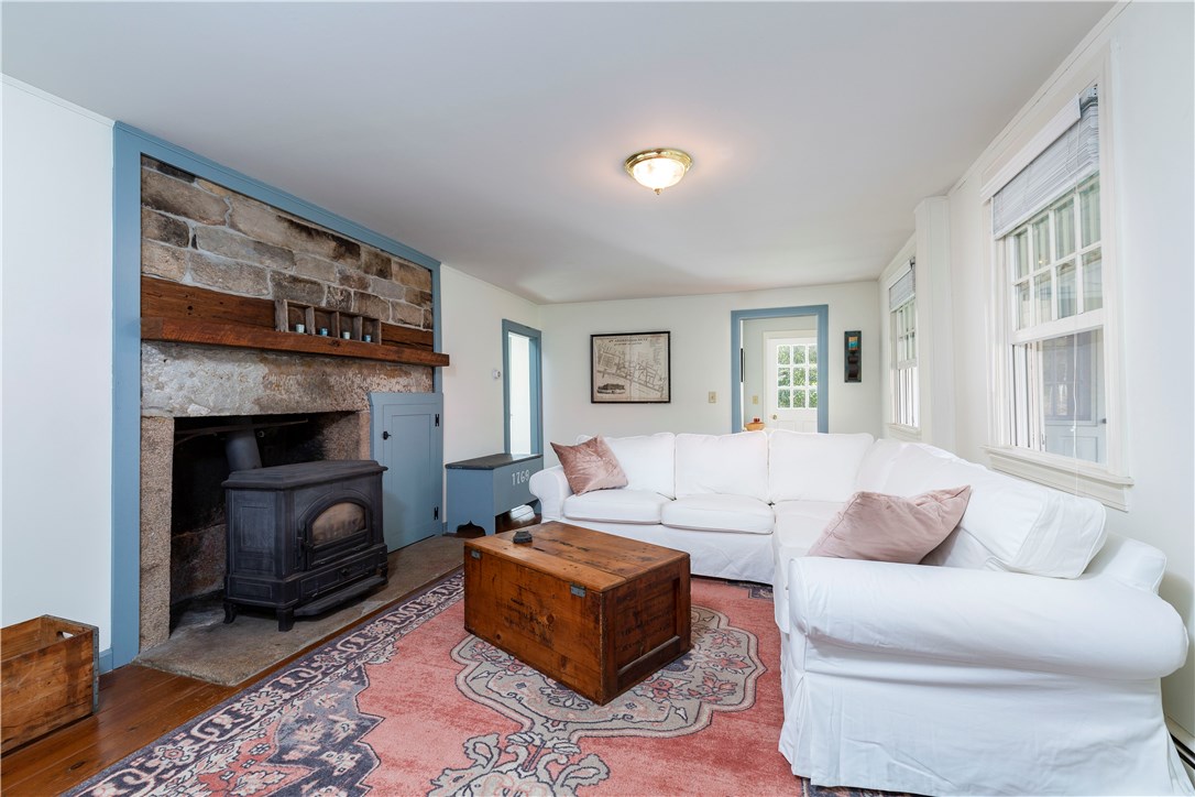 46 Springbrook Road Westerly, RI 02891 - Photo 23 of 38