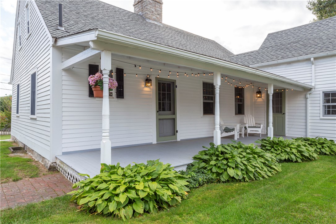 46 Springbrook Road Westerly, RI 02891 - Photo 3 of 38