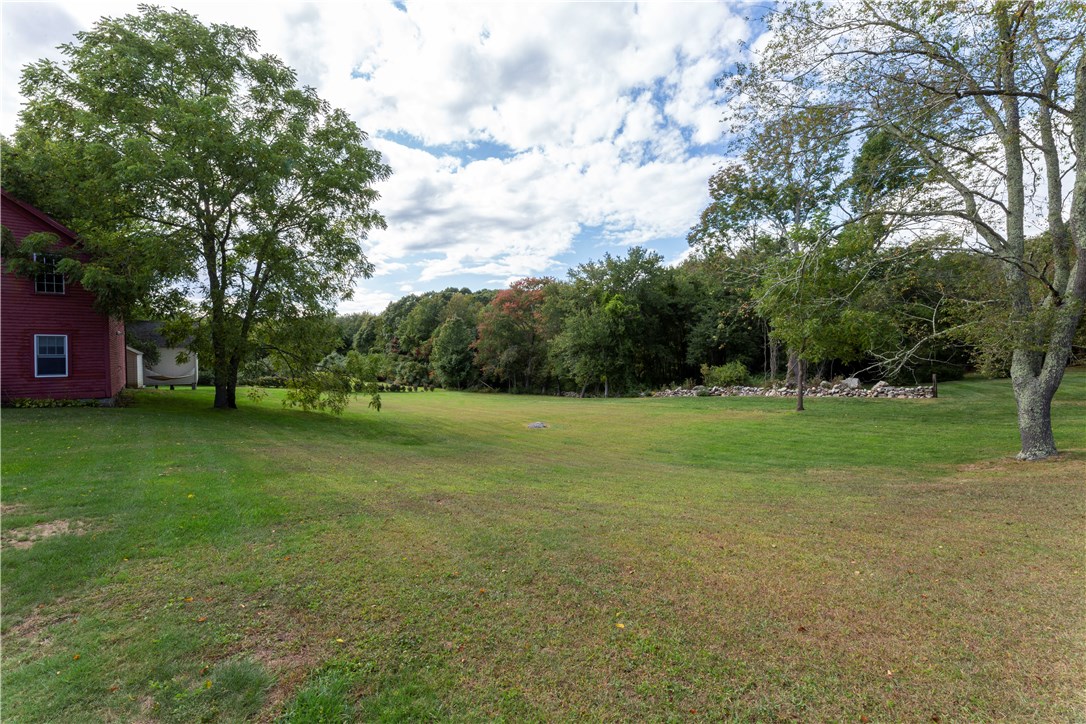 46 Springbrook Road Westerly, RI 02891 - Photo 6 of 38