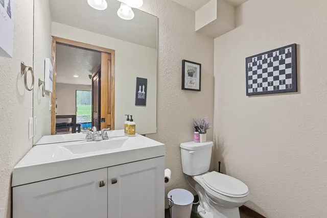 $1,795,000 | 5999 East Roger Drive, Post Falls, ID 83854