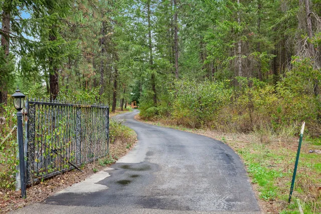 $1,795,000 | 5999 East Roger Drive, Post Falls, ID 83854