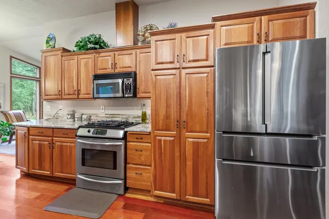 $1,795,000 | 5999 East Roger Drive, Post Falls, ID 83854