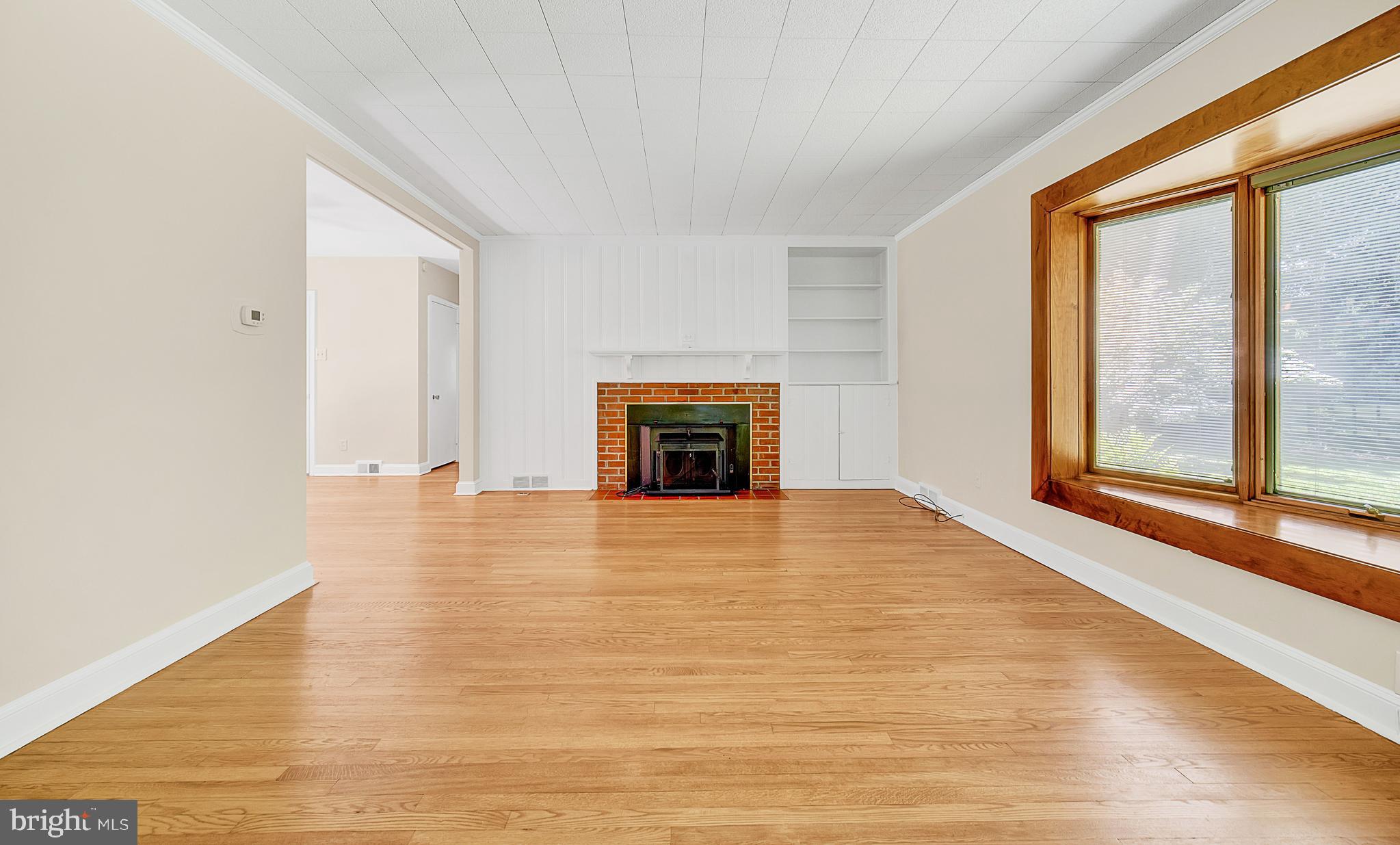 130 Sycamore Mills Road Media, PA 19063 - Photo 10 of 40 Living Room