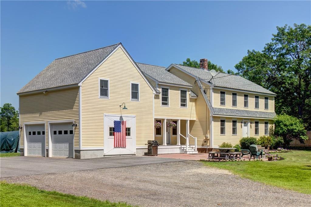 33 Middle Road Kennebunk, ME 04043 - Photo 5 of 34 Photo
