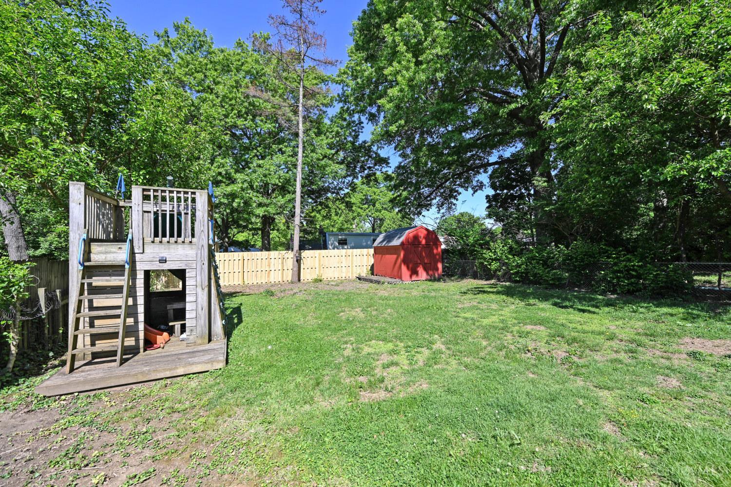 5587 Vogel Road Cincinnati, OH 45239 - Photo 38 of 42