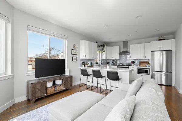 $5,000 | 1400 Columbia Road, Unit 3, Boston, MA 02127